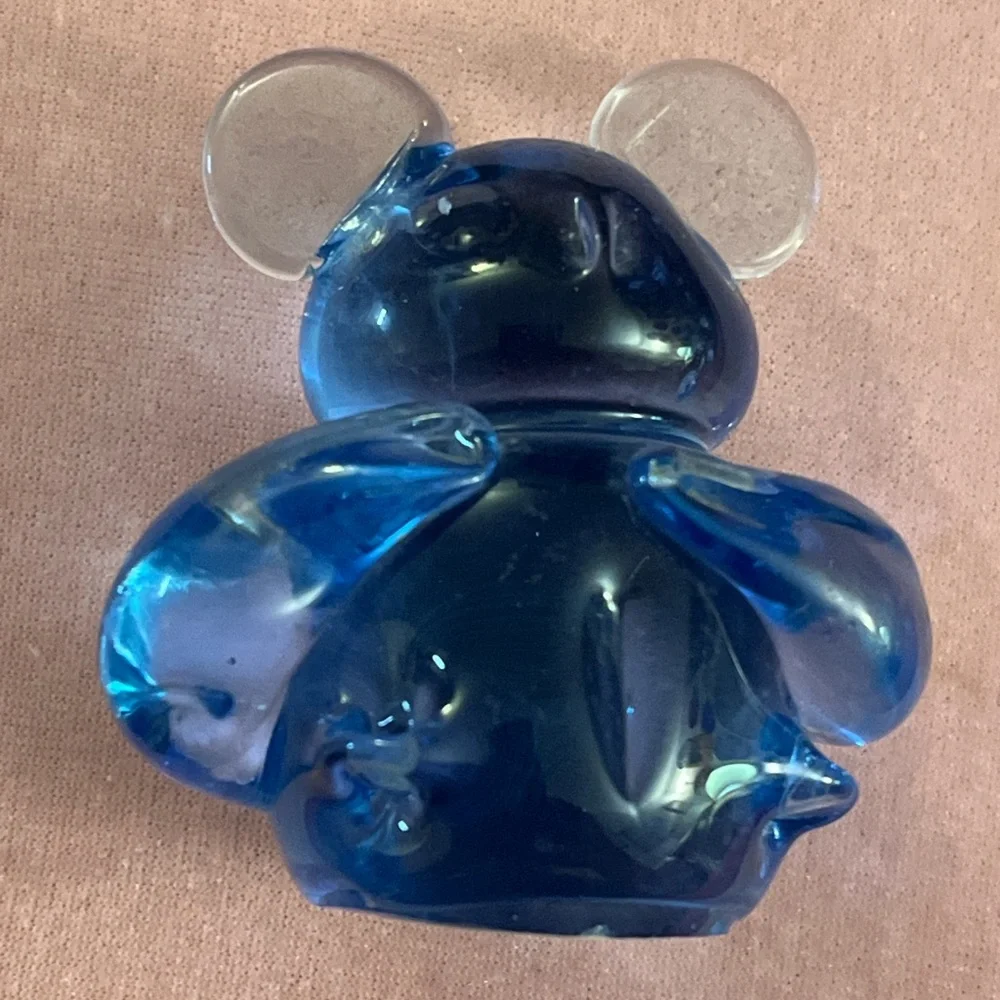 N/A charming blue